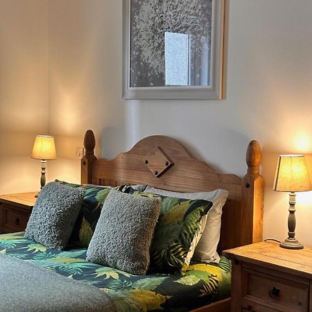City Centre Apartment Next To Bus And Train Station Inverness Ngoại thất bức ảnh