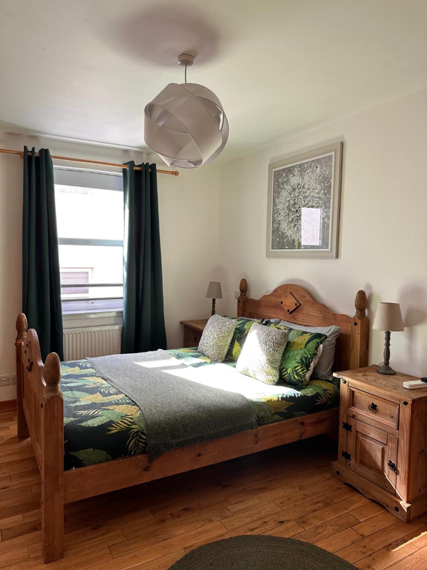 City Centre Apartment Next To Bus And Train Station Inverness Ngoại thất bức ảnh
